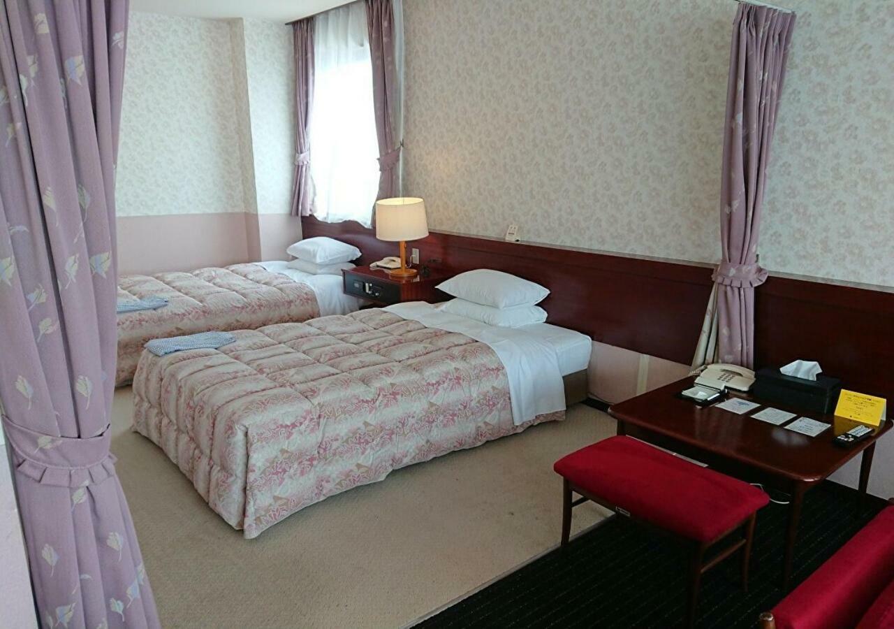 Mihara Kokusai Hotel Esterno foto